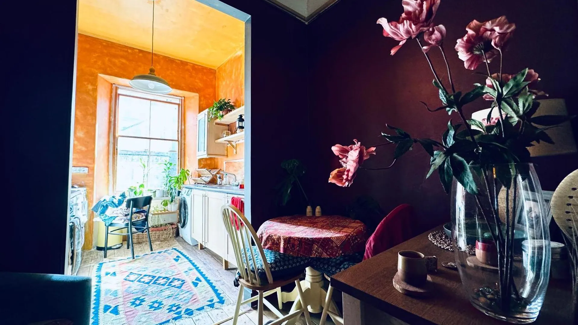 Elumid Dreams Apartment Edinburgh Homestay